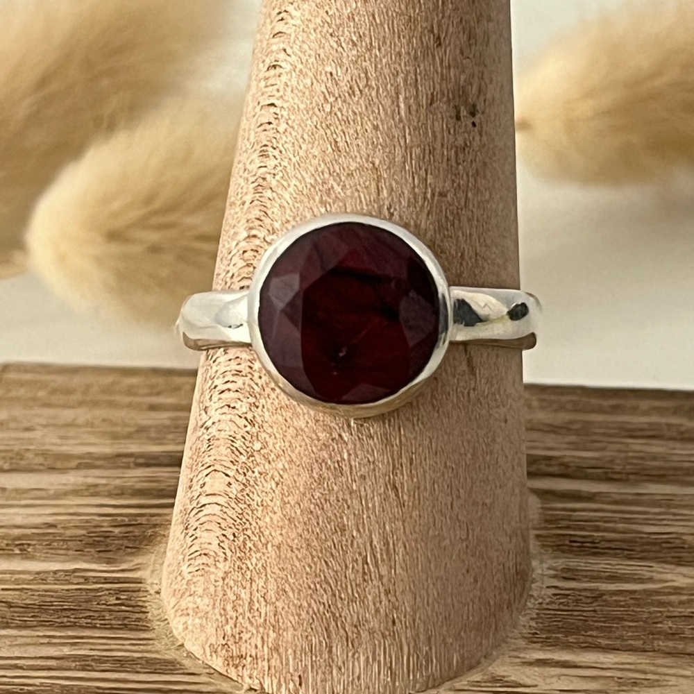 Solid 925 Sterling Silver Ruby Gemstone Ring Size… - image 1